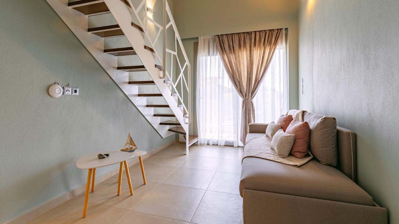 Estelle Family Luxury Apartments & Suites Gerakini Luaran gambar
