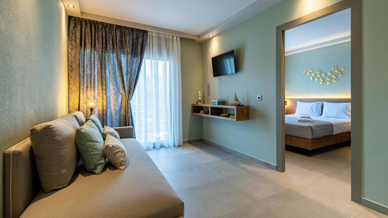 Estelle Family Luxury Apartments & Suites Gerakini Luaran gambar